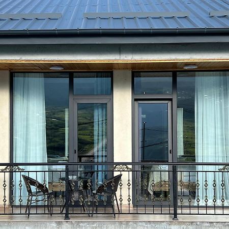 Highland Kazbegi Otel Dış mekan fotoğraf